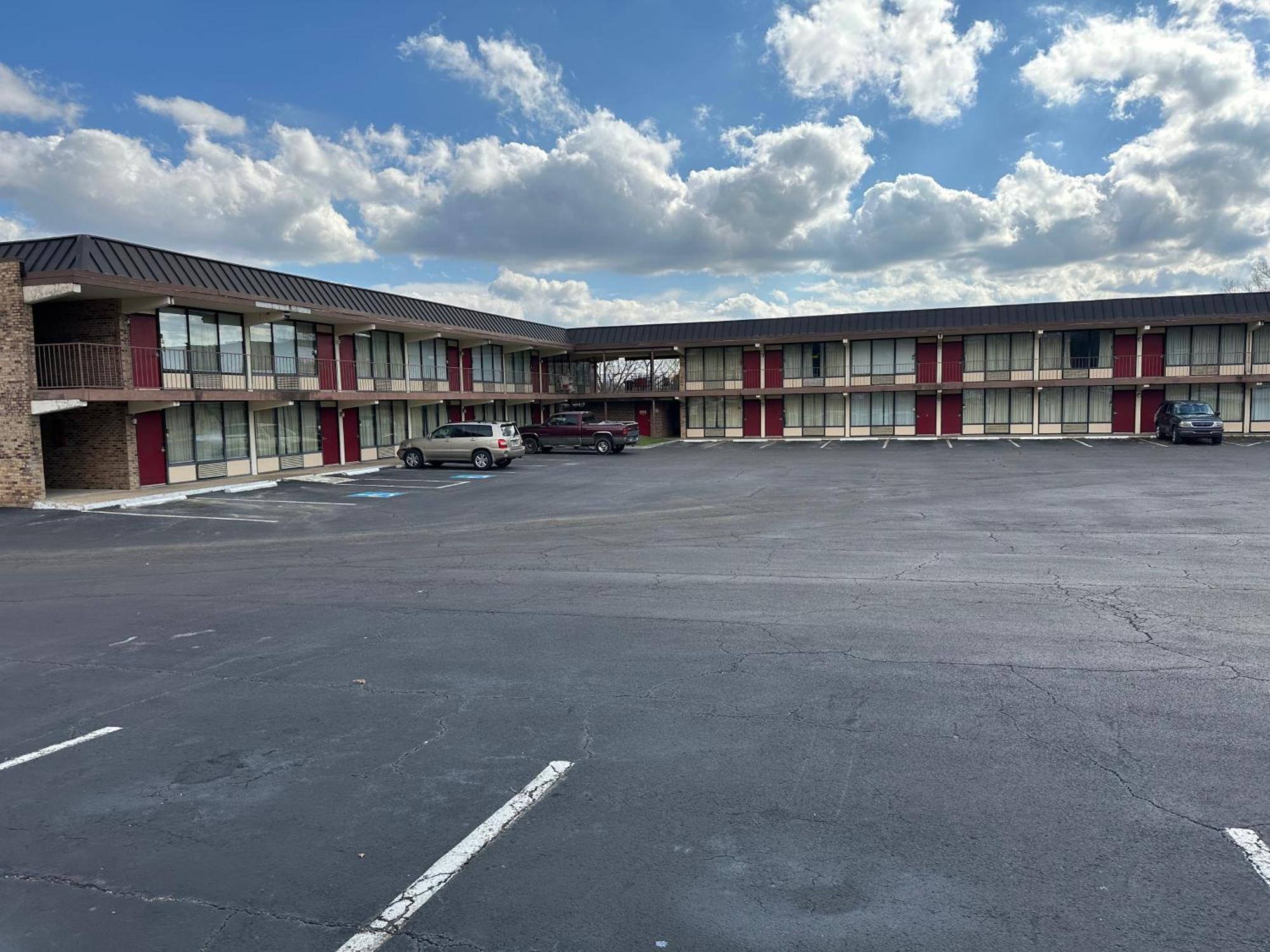 Paris Inn And Suites Eksteriør billede